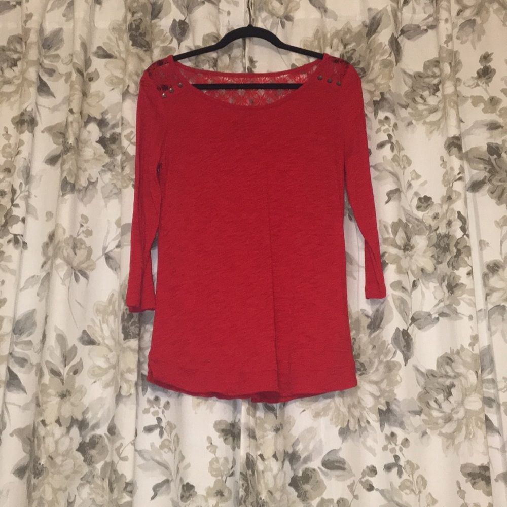 Express Lace 3/4 Sleeve Tee